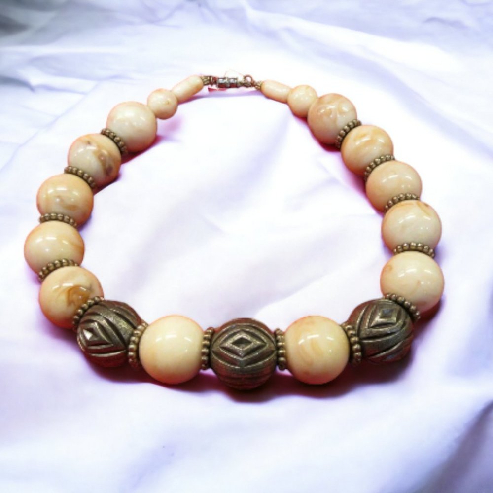 Signed Vintage Pauline Rader Marbleized Lucite & Metal Beads Choker Necklace